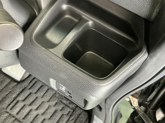 Ｎ－ＢＯＸカスタム Ｌ　ドラレコ　ナビ　Ｒカメラ　ブルートゥース　両席エアバック　Ｂモニタ　ブレーキサポート　セキュリティー　ＬＥＤランプ　キーレスエントリー　記録簿　ＳＲＳ　横滑り防止機能　片側電動両側スライドドア　ＰＷ（19枚目）