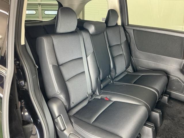 �t���b�g�ȏ��ƕG���⓪��X�y�[�X�ȂǏ\���ȍL��������܂�