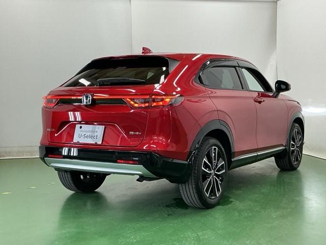 ��^�e�[���Q�[�g�X�|�C���[�����Ńt�H�������X�^�C���b�V���ɂ��Ă��܂��B�������s���ɂ͑��s���萫�\�ɗD��Ă��āA��R��ɂ��傫���v�����܂�