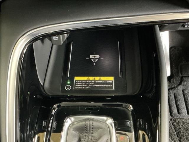 ���C�����X�[�d����Ă܂��I�X�}�[�g�t�H����u�������ŏ[�d�\�B�P�[�u�����Ȃ��ς킵��������܂���B