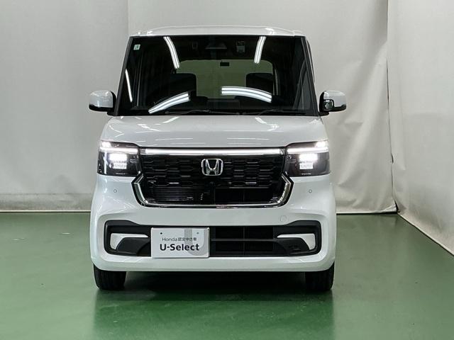 Ｎ－ＢＯＸカスタム ベースグレード　ドラレコ　ナビ　Ｒカメラ　ブルートゥース　Ｐソナー　レーダーブレーキサポート　ＥＴＣ装備　定期点検記録簿　地デジ対応　サイドエアバック　禁煙　Ｓヒータ　スマートキー＆プッシュスタート　横滑り防止（6枚目）