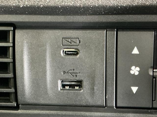 Ｎ－ＢＯＸカスタム ベースグレード　ドラレコ　ナビ　Ｒカメラ　ブルートゥース　Ｐソナー　レーダーブレーキサポート　ＥＴＣ装備　定期点検記録簿　地デジ対応　サイドエアバック　禁煙　Ｓヒータ　スマートキー＆プッシュスタート　横滑り防止（22枚目）