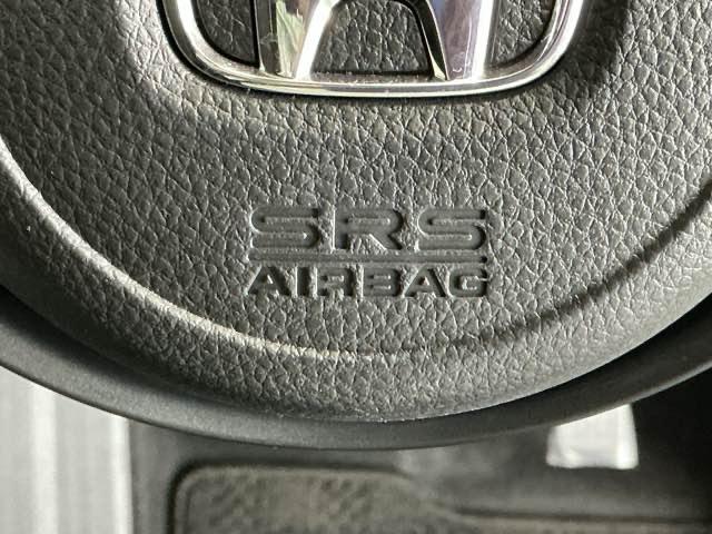 フィット ｅ：ＨＥＶホーム　ドラレコ　ナビ　Ｒカメラ　ブルートゥース　フルセグ地デジＴＶ　助手席エアバック　衝突軽減ブレ－キ　前後障害物センサー　アクティブクルーズコントロール　Ｂモニター　ＥＴＣ付　整備記録簿　ＵＳＢ　Ｄレコ（55枚目）