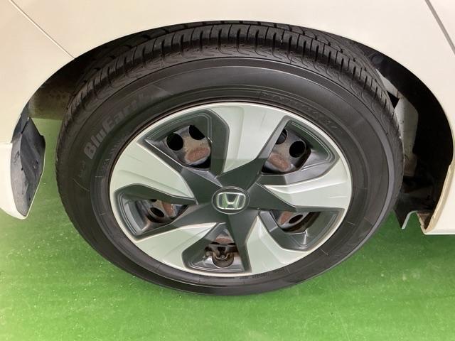 フィットハイブリッド Ｌホンダセンシング　ナビ　Ｒカメラ　ブルートゥース　フルセグ　ヘッドライトＬＥＤ　セキュリティアラーム　運転席エアバッグ　記録簿　横滑り防止機能　サイドエアバッグ　ＤＶＤ再生　キーレス　オートクルーズ　ＥＴＣ車載器（32枚目）