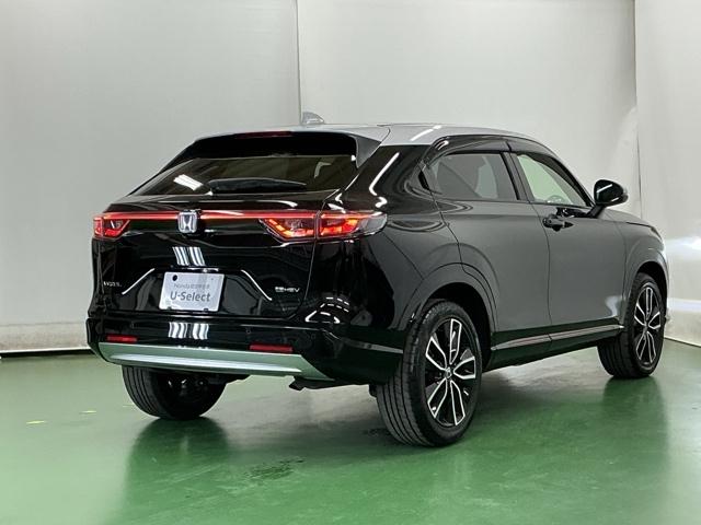 ヴェゼル ｅ：ＨＥＶＰＬａＹ　ドラレコ　ナビ　Ｒカメラ　ブルートゥース　フルセグテレビ　パノラミックルーフ　前後センサー　カーテンエアバック　イモビ　Ａライト　シ－トヒ－タ－　記録簿　衝突軽減装置　ＬＥＤヘッドランプ　ＵＳＢ（8枚目）