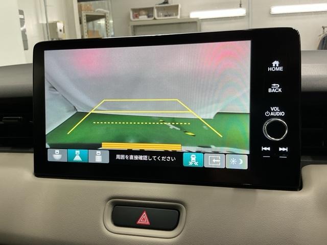 ヴェゼル ｅ：ＨＥＶＰＬａＹ　ドラレコ　ナビ　Ｒカメラ　ブルートゥース　フルセグテレビ　パノラミックルーフ　前後センサー　カーテンエアバック　イモビ　Ａライト　シ－トヒ－タ－　記録簿　衝突軽減装置　ＬＥＤヘッドランプ　ＵＳＢ（12枚目）