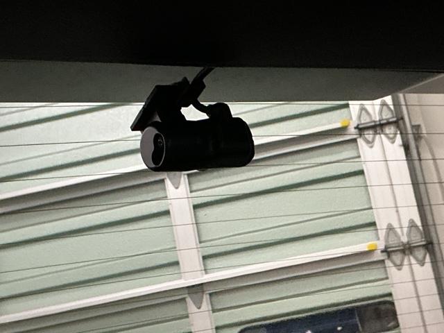 ヴェゼル ｅ：ＨＥＶＰＬａＹ　ドラレコ　ナビ　Ｒカメラ　ブルートゥース　フルセグテレビ　パノラミックルーフ　前後センサー　カーテンエアバック　イモビ　Ａライト　シ－トヒ－タ－　記録簿　衝突軽減装置　ＬＥＤヘッドランプ　ＵＳＢ（14枚目）