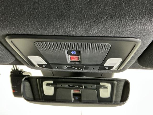 ヴェゼル ｅ：ＨＥＶＰＬａＹ　ドラレコ　ナビ　Ｒカメラ　ブルートゥース　フルセグテレビ　パノラミックルーフ　前後センサー　カーテンエアバック　イモビ　Ａライト　シ－トヒ－タ－　記録簿　衝突軽減装置　ＬＥＤヘッドランプ　ＵＳＢ（57枚目）