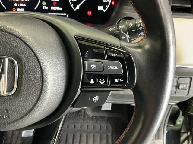 ヴェゼル ｅ：ＨＥＶＰＬａＹ　ドラレコ　ナビ　Ｒカメラ　ブルートゥース　フルセグテレビ　パノラミックルーフ　前後センサー　カーテンエアバック　イモビ　Ａライト　シ－トヒ－タ－　記録簿　衝突軽減装置　ＬＥＤヘッドランプ　ＵＳＢ（58枚目）