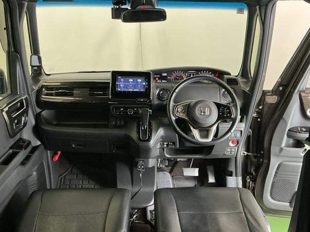 N-BOXカスタム G・EXターボホンダセンシング ナビ Rカメラ ブルートゥース フルセグ 左右電動スライドドア スマートキーシステム Aライト サイドエアバック フルオートエアコン クルーズコントロール イモビライザー LEDヘットライト USB(2枚目)