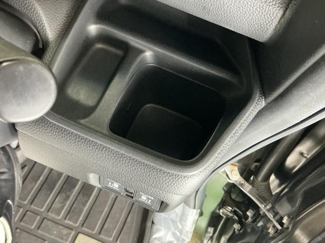 N-BOXカスタム G・EXターボホンダセンシング ナビ Rカメラ ブルートゥース フルセグ 左右電動スライドドア スマートキーシステム Aライト サイドエアバック フルオートエアコン クルーズコントロール イモビライザー LEDヘットライト USB(16枚目)