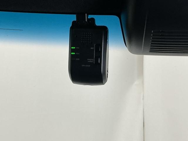 Ｎ－ＢＯＸカスタム Ｌターボスタイル＋ブラック　ドラレコ　ナビ　Ｒカメラ　ブルートゥース　Ｗ電動ドア　パワステ　ベンチシート　オートクルーズ　エアバッグ　横滑防止装置　ＡＢＳ　Ａライト　ＵＳＢポート　サイドエアバッグ　バックモニター　Ｗエアバッグ（13枚目）