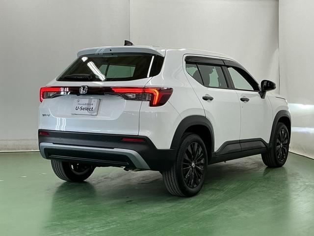 ��^�e�[���Q�[�g�X�|�C���[�����Ńt�H�������X�^�C���b�V���ɂ��Ă��܂��B�������s���ɂ͑��s���萫�\�ɗD��Ă��āA��R��ɂ��傫���v�����܂�