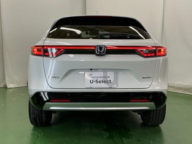 ヴェゼル e:HEVZ ドラレコ ナビ Rカメラ ブルートゥース Sヒータ 地デジフルセグTV 定期点検記録簿 電動テールゲート サイドエアバッグ 後カメラ 前後障害物センサー 横滑防止装置 エアコン LEDヘットライト(9枚目)