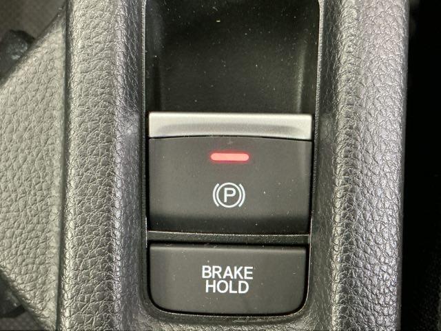 ヴェゼル e:HEVZ ドラレコ ナビ Rカメラ ブルートゥース Sヒータ 地デジフルセグTV 定期点検記録簿 電動テールゲート サイドエアバッグ 後カメラ 前後障害物センサー 横滑防止装置 エアコン LEDヘットライト(18枚目)