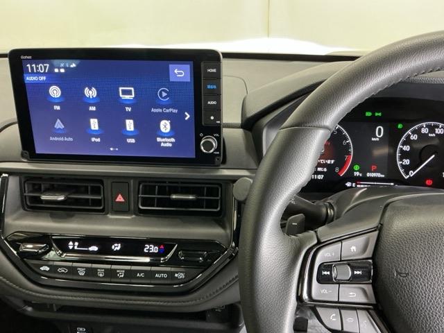 ＷＲ－Ｖ Ｚ＋ブラックスタイル　ドラレコ　ナビ　Ｒカメラ　ブルートゥース　キーフリー　サイドエアバック　フルセグテレビ　横滑り防止機能　バックカメラ　禁煙車　ＵＳＢ　ＬＥＤヘッドライト　オートクルーズコントロール　盗難防止システム（3枚目）