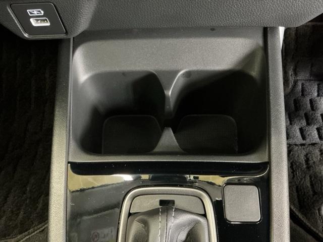 ＷＲ－Ｖ Ｚ＋ブラックスタイル　ドラレコ　ナビ　Ｒカメラ　ブルートゥース　キーフリー　サイドエアバック　フルセグテレビ　横滑り防止機能　バックカメラ　禁煙車　ＵＳＢ　ＬＥＤヘッドライト　オートクルーズコントロール　盗難防止システム（18枚目）