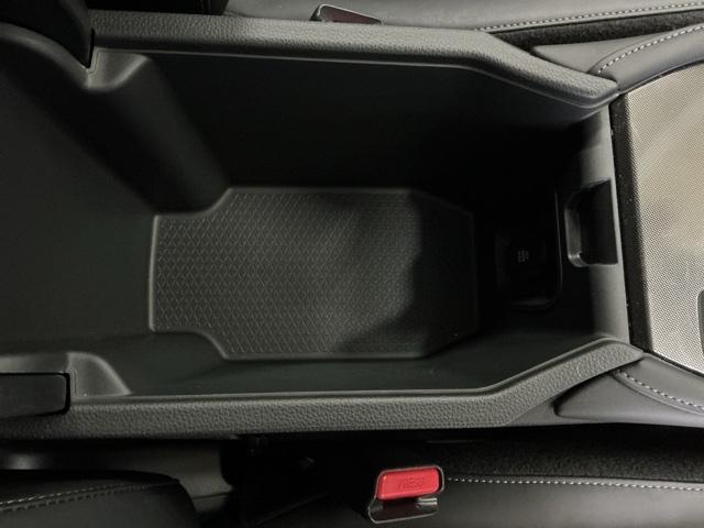 アコード e:HEV ドラレコ Rカメラ ディスプレイオーディオ 本革シート 全方位M 助手席エアバッグ 運転席エアバッグ 衝突被害軽減装置 LEDヘッドランプ ETC車載器 USB クルコン 電動シート ABS VSA(51枚目)