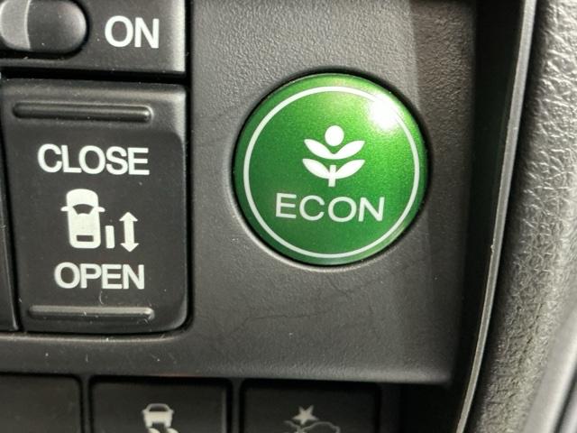 �d�b�n�m�X�C�b�`����ŔR��ǂ��Ȃ�悤�G�A�R����G���W���Ȃǂ𑍍��I�ɐ��䂵�܂�