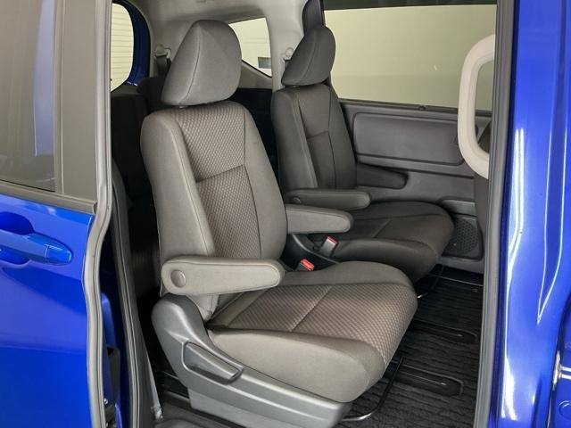 フリード G ドラレコ ナビ Rカメラ ブルートゥース 両電動スライドドア イモビライザー クルーズC シートヒータ Dレコ DVD キーフリー USB ECONモード AC エアバッグ 横滑り防止 フルセグ(22枚目)