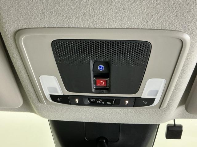 フリード エアー　Ｒカメラ　ブルートゥース　ディスプレイオーディオ　エコモード　スマ－トキ－　ＥＴＣ装備　パワーウィンドウ　エアバック　サイドカーテンエアバック　クルコン　横滑り防止　フルオートエアコン　キーレス　禁煙（49枚目）