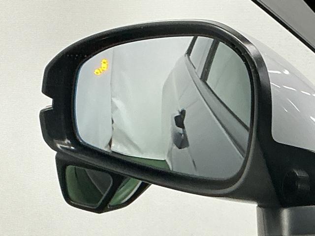 ヴェゼル ｅ：ＨＥＶＰＬａＹ　ナビ　Ｒカメラ　ブルートゥース　フルセグ　パノラミックルーフ　前後センサー　カーテンエアバック　イモビ　Ａライト　シ－トヒ－タ－　記録簿　衝突軽減装置　ＬＥＤヘッドランプ　キーレスエントリー　ＵＳＢ（21枚目）