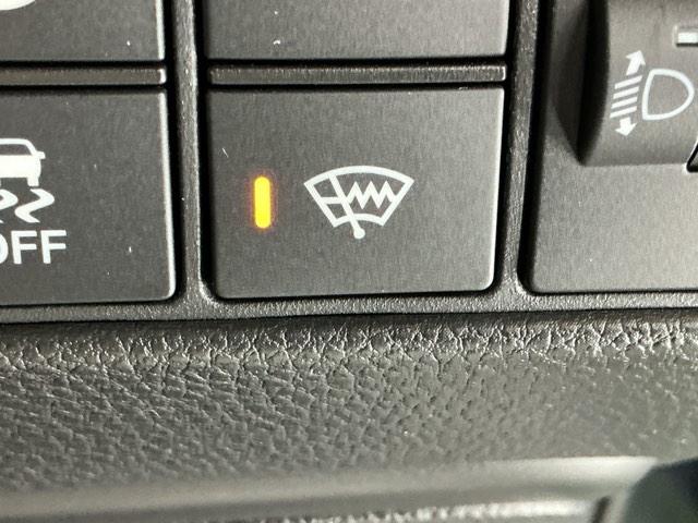 ヴェゼル ｅ：ＨＥＶＰＬａＹ　ナビ　Ｒカメラ　ブルートゥース　フルセグ　パノラミックルーフ　前後センサー　カーテンエアバック　イモビ　Ａライト　シ－トヒ－タ－　記録簿　衝突軽減装置　ＬＥＤヘッドランプ　キーレスエントリー　ＵＳＢ（54枚目）