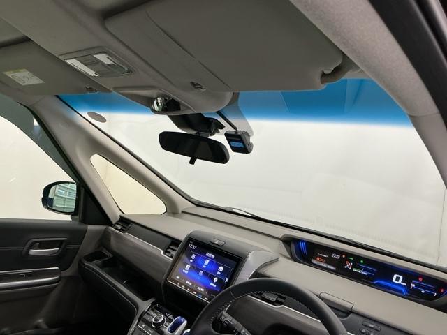 フリード＋ハイブリッド ハイブリッドＥＸ　ドラレコ　ナビ　Ｒカメラ　ブルートゥース　前席シートヒーター　アクティブクルーズコントロール　サイドカーテンエアバック　バックカメラ付き　ＥＴＣ車載器　セキュリティアラーム　地デジＴＶ　ＬＥＤライト（29枚目）