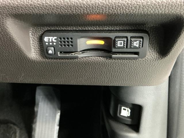 フリード Ｇ・ホンダセンシング　ナビ　Ｒカメラ　ブルートゥース　フルセグ　点検記録簿　ＡＵＸ接続　追従走行　電動ミラー　ダブルエアバック　ＬＫＡ　スマキー　ドラレコ付　セキュリティ　横滑防止装置　カラーバックモニター　ＬＥＤランプ（15枚目）
