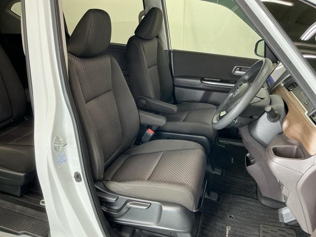 フリード Ｇ・ホンダセンシング　ナビ　Ｒカメラ　ブルートゥース　フルセグ　点検記録簿　ＡＵＸ接続　追従走行　電動ミラー　ダブルエアバック　ＬＫＡ　スマキー　ドラレコ付　セキュリティ　横滑防止装置　カラーバックモニター　ＬＥＤランプ（22枚目）