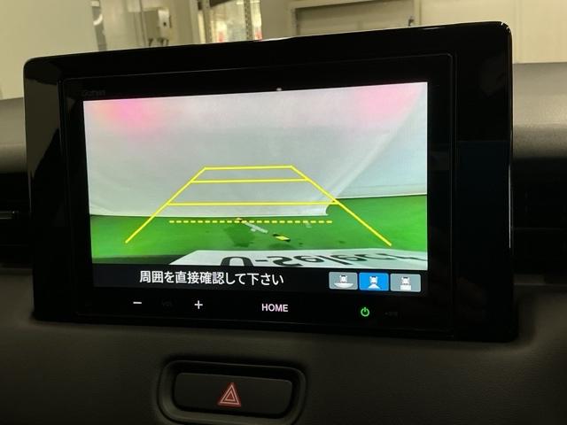 ヴェゼル ｅ：ＨＥＶＺ　ディスプレイオーディオ　Ｒカメラ　ＬＥＤヘッドライト　アダプティブＣＣ　スマートキー＆プッシュスタート　サイドＳＲＳ　オートテールゲート　イモビ　Ｂカメ　キーレスエントリー　Ｃソナー　ＵＳＢポート（12枚目）