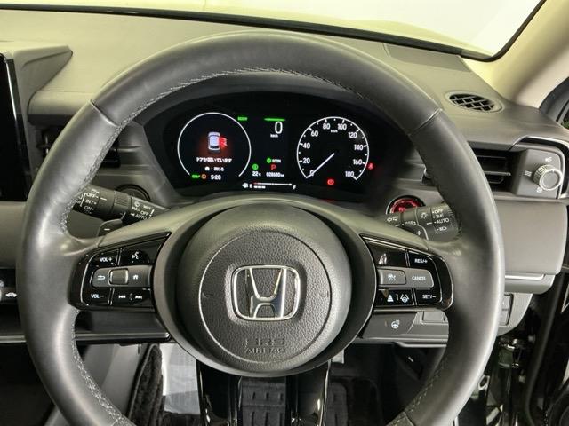 ヴェゼル ｅ：ＨＥＶＺ　ディスプレイオーディオ　Ｒカメラ　ＬＥＤヘッドライト　アダプティブＣＣ　スマートキー＆プッシュスタート　サイドＳＲＳ　オートテールゲート　イモビ　Ｂカメ　キーレスエントリー　Ｃソナー　ＵＳＢポート（27枚目）