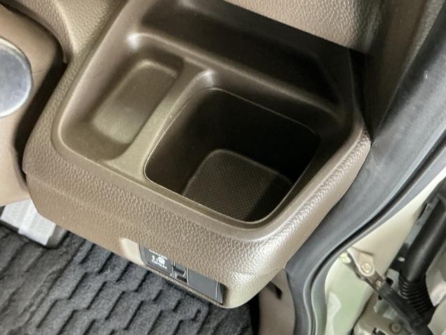 Ｎ－ＢＯＸ Ｌ　ナビ　Ｒカメラ　ブルートゥース　フルセグ　バックビューモニター　レーダクルーズ　キ－フリ－　ＥＴＣ付き　地デジチューナー　ＬＫＡＳ　パーキングセンサー　電動ミラー　盗難防止　前席シートヒーター　ＬＥＤ（17枚目）