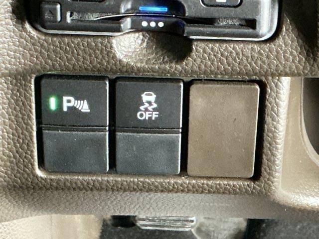 Ｎ－ＢＯＸ Ｌ　ナビ　Ｒカメラ　ブルートゥース　フルセグ　バックビューモニター　レーダクルーズ　キ－フリ－　ＥＴＣ付き　地デジチューナー　ＬＫＡＳ　パーキングセンサー　電動ミラー　盗難防止　前席シートヒーター　ＬＥＤ（25枚目）