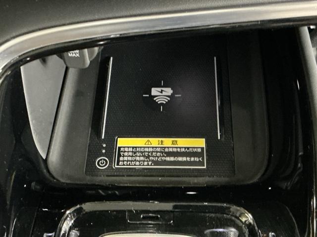 ヴェゼル ｅ：ＨＥＶＺ　ナビ　Ｒカメラ　ブルートゥース　ＥＴＣ　ＬＥＤヘッドライト　アダプティブＣＣ　スマートキー＆プッシュスタート　サイドＳＲＳ　オートテールゲート　イモビ　地デジ　Ｂカメ　キーレスエントリー　Ｃソナー（23枚目）