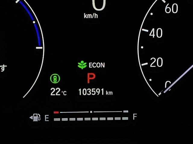 ヴェゼル ｅ：ＨＥＶＺ　ナビ　Ｒカメラ　ブルートゥース　ＥＴＣ　ＬＥＤヘッドライト　アダプティブＣＣ　スマートキー＆プッシュスタート　サイドＳＲＳ　オートテールゲート　イモビ　地デジ　Ｂカメ　キーレスエントリー　Ｃソナー（38枚目）