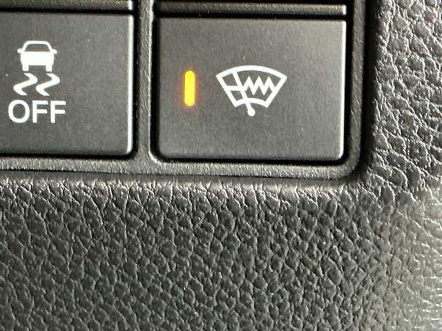 ヴェゼル ｅ：ＨＥＶＺ　ナビ　Ｒカメラ　ブルートゥース　ＥＴＣ　ＬＥＤヘッドライト　アダプティブＣＣ　スマートキー＆プッシュスタート　サイドＳＲＳ　オートテールゲート　イモビ　地デジ　Ｂカメ　キーレスエントリー　Ｃソナー（54枚目）