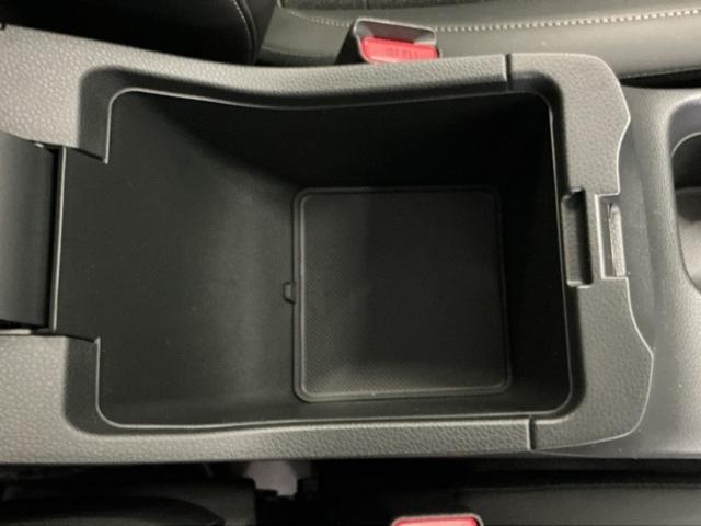 ヴェゼル ｅ：ＨＥＶＺ　ナビ　Ｒカメラ　ブルートゥース　ＥＴＣ　ＬＥＤヘッドライト　アダプティブＣＣ　スマートキー＆プッシュスタート　サイドＳＲＳ　オートテールゲート　イモビ　地デジ　Ｂカメ　キーレスエントリー　Ｃソナー（55枚目）