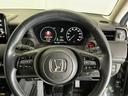 ステアリング右手側に安全運転支援機能のホンダセンシングをコントロールするスイッチ、左手側にオーディオ関連のコントロールスイッチを配置、視線を逸らすことなく運転に集中できます