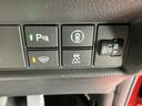 運転席から操作しやすい各種スイッチ