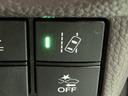 Ｇ・Ｌターボホンダセンシングカッパーブラウンスタイル　ナビ　Ｒカメラ　ブルートゥース　ＣＤ　クルーズコントロール　ＡＢＳ　ＬＥＤライト　フルセグ　ベンチシート　ＤＶＤ　アイドリングストップ　ＥＴＣ　バックカメラ　オートライト　サイドエアバック　ターボ（26枚目）