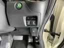 運転席から操作しやすい各種スイッチ