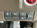 運転席から操作しやすい各種スイッチ