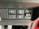 運転席から操作しやすい各種スイッチ