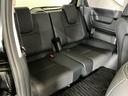１列目から３列目まで広々大空間です。３列目シートは荷物が多い時や不要な時はアレンジして荷室として使用することが可能で便利に使えます