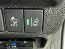 ハイブリッド・Ｇブラックスタイル　ナビ　Ｒカメラ　ブルートゥース　フルセグ　Ｗ電動ドア　衝突軽減ブレーキ　オートクルーズコントロール　シートヒータ　盗難防止装置　キーフリー　３列シート　ウォークスルー　ＬＥＤヘッドランプ　ＤＶＤ再生可（27枚目）