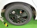 ハイブリッド・Ｇブラックスタイル　ナビ　Ｒカメラ　ブルートゥース　フルセグ　Ｗ電動ドア　衝突軽減ブレーキ　オートクルーズコントロール　シートヒータ　盗難防止装置　キーフリー　３列シート　ウォークスルー　ＬＥＤヘッドランプ　ＤＶＤ再生可（33枚目）