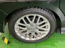 純正アルミホイールです。足元が引き立つので、車全体のイメージがアップしますよ!