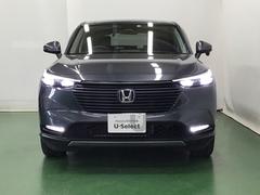 ＬＥＤヘッドライトを装備しています。ＬＥＤヘッドライトはとても明るく、雨の日や夜間走行も安全・安心です。オートライトコントロール付きで周囲の明るさに応じて自動で点灯・消灯します 6