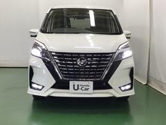 ＬＥＤヘッドライトを装備しています。ＬＥＤヘッドライトはとても明るく、雨の日や夜間走行も安全・安心です。オートライトコントロール付きで周囲の明るさに応じて自動で点灯・消灯します 6